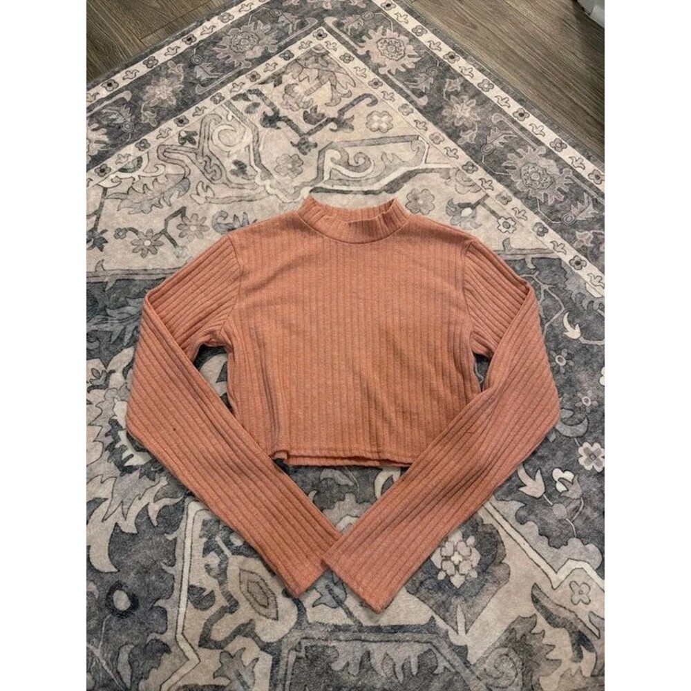 Long sleeve sweater top